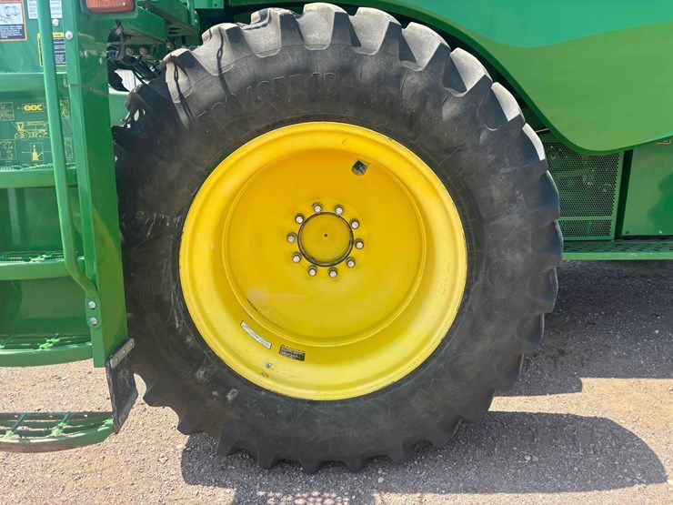 2013-john-deere-s680-image-15