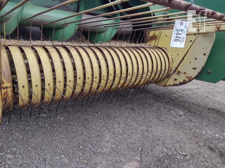 1984-john-deere-327-image-17