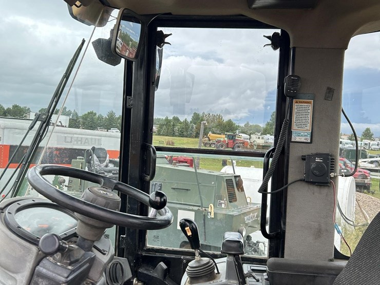 caterpillar-938g-image-36