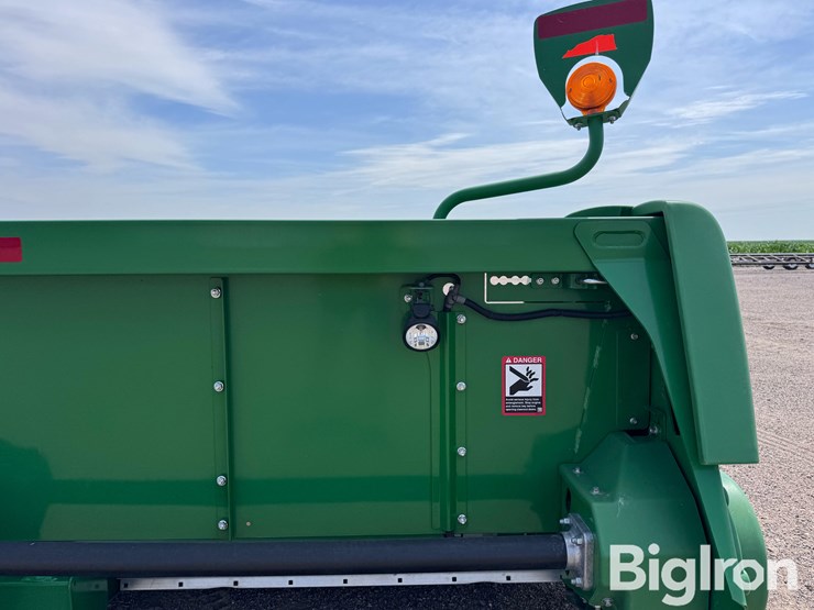 2020-john-deere-712c-image-12