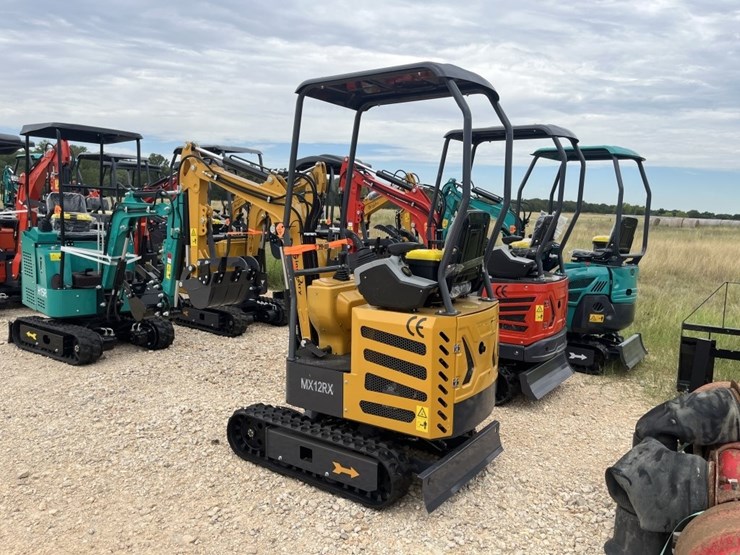 cfg-mx12rx-mini-excavator-image-3