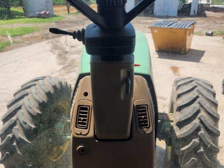 2000-john-deere-8310-image-19