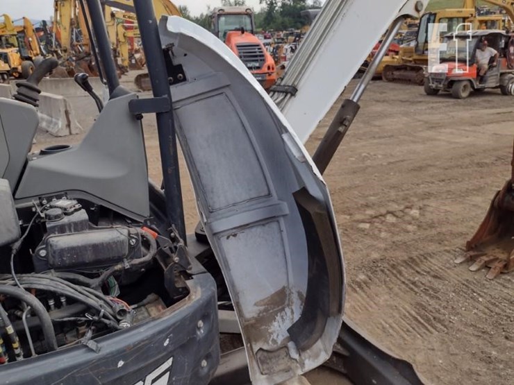 2017-bobcat-e35i-image-48