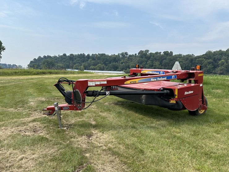 2012-new-holland-h7230-image-1