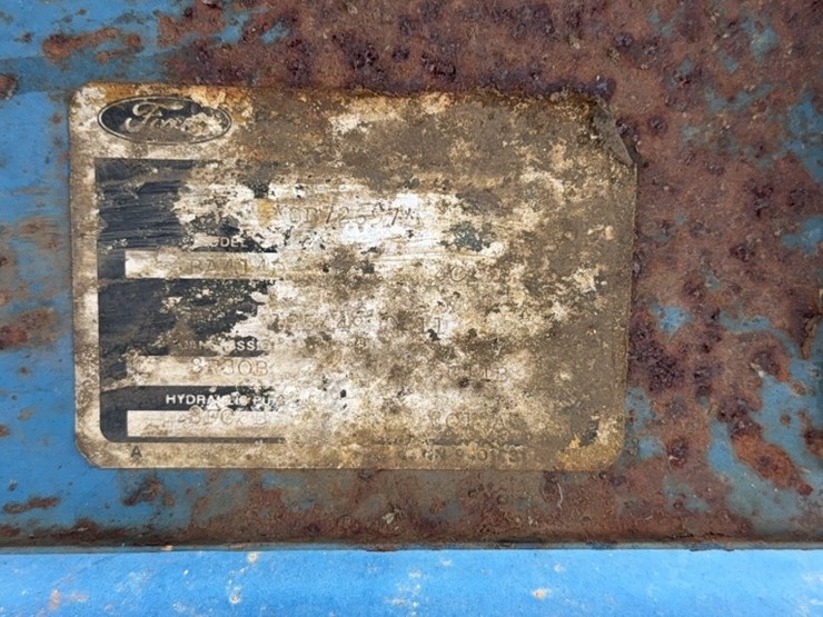 ford-2910-image-11