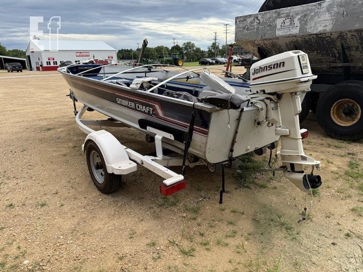 1991-smoker-craft-boat-image-5