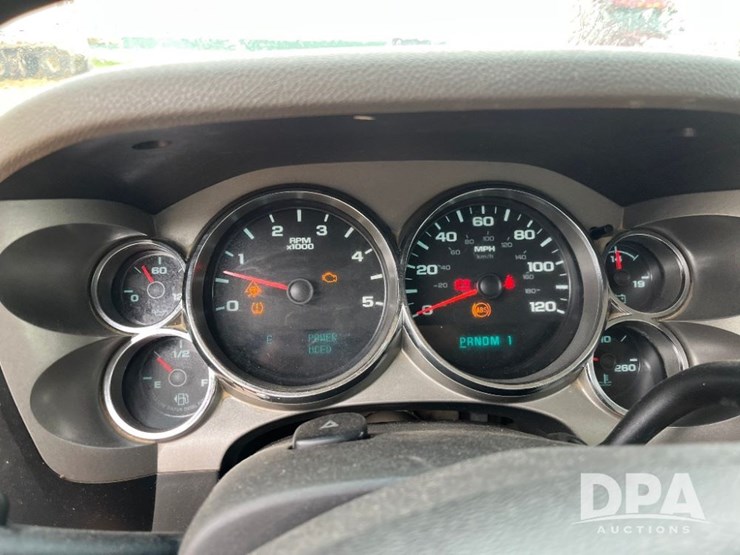 2011-chevrolet-silverado-2500-image-57