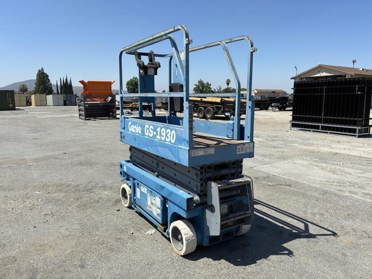 genie-gs1930-image-4