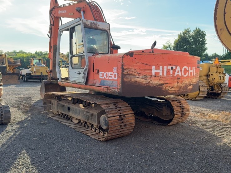 hitachi-ex150-image-12