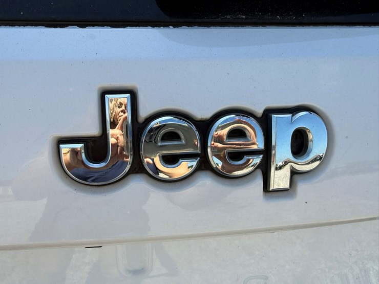 2015-jeep-grand-cherokee-image-7