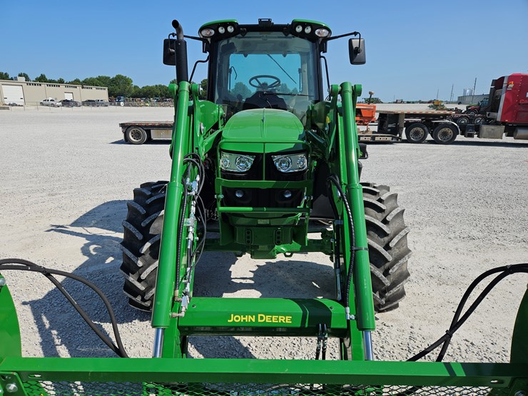 2022-john-deere-6130m-image-4