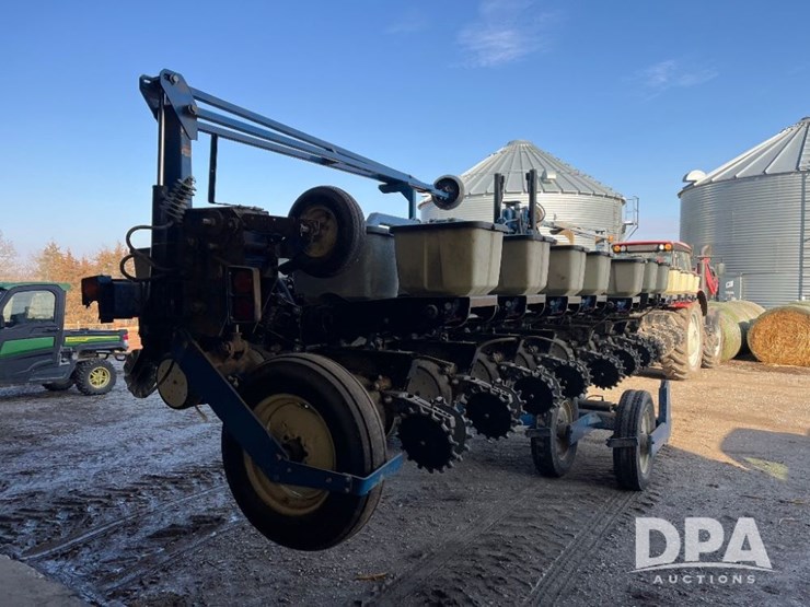 kinze-2600-image-7