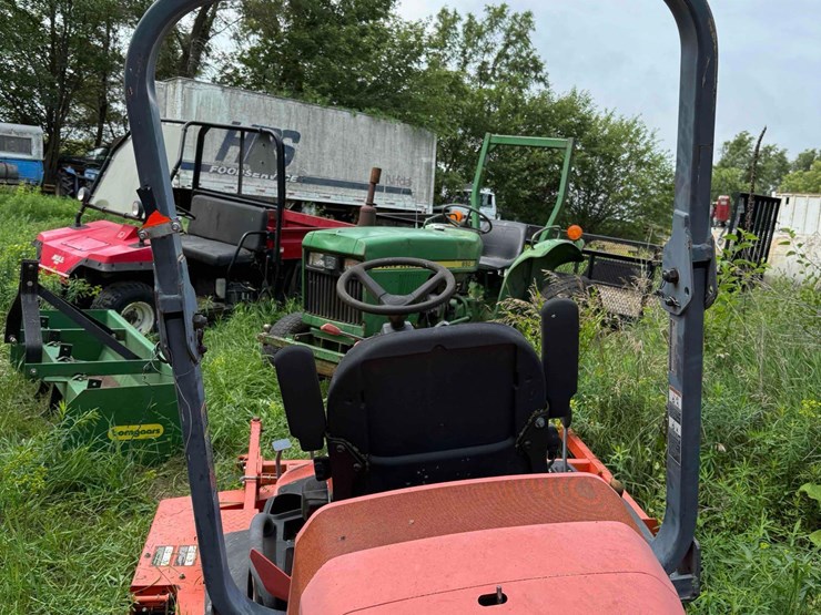 kubota-f2680-image-15