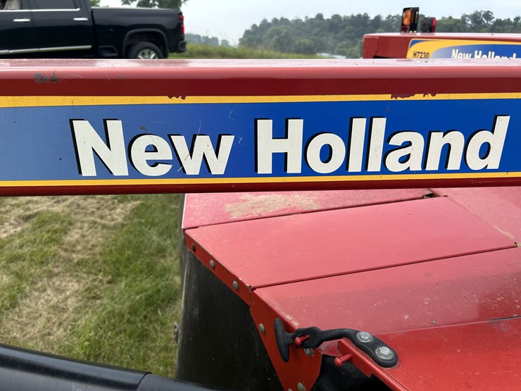 2012-new-holland-h7230-image-14