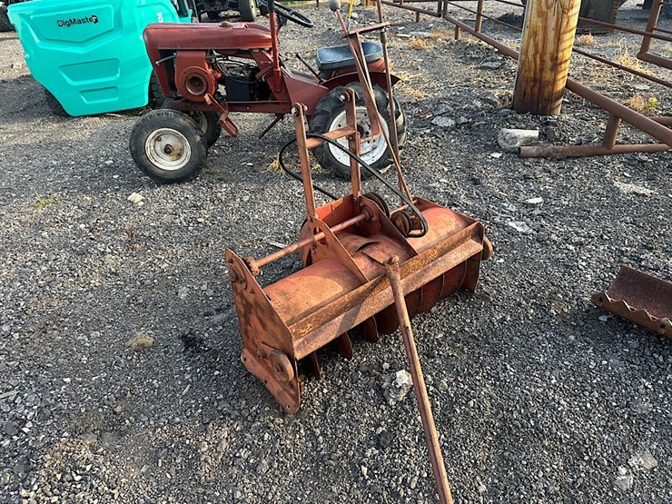 wheel-horse-654-garden-tractor-image-8