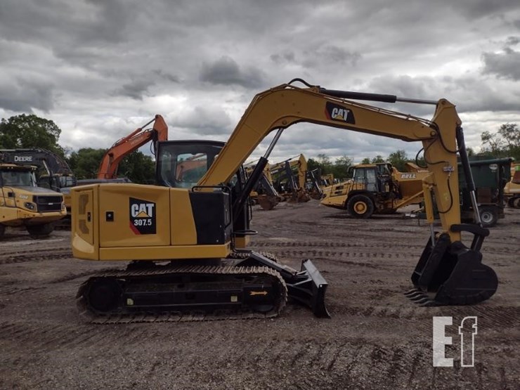 2019-caterpillar-307.5-image-3