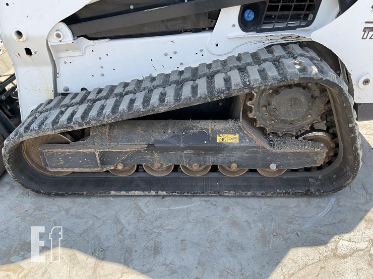 2022-bobcat-t770-image-2