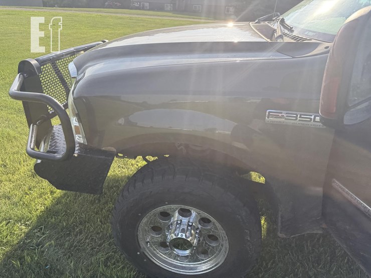 2005-ford-f350-image-18