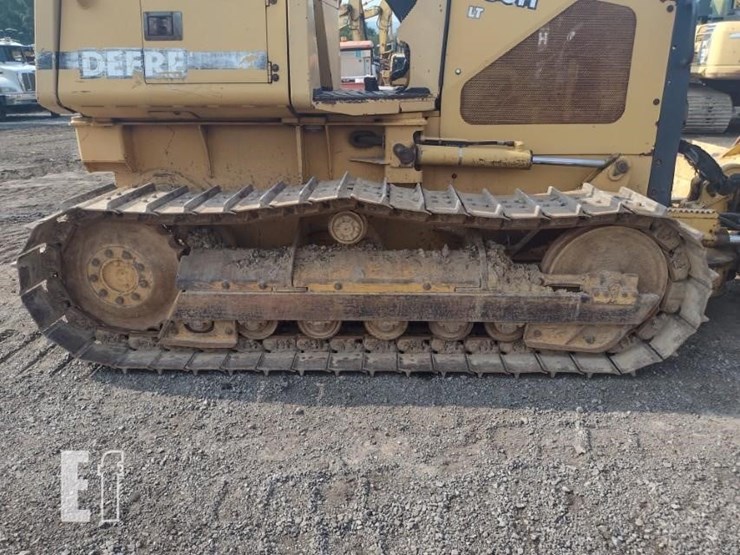 deere-550h-lt-image-27