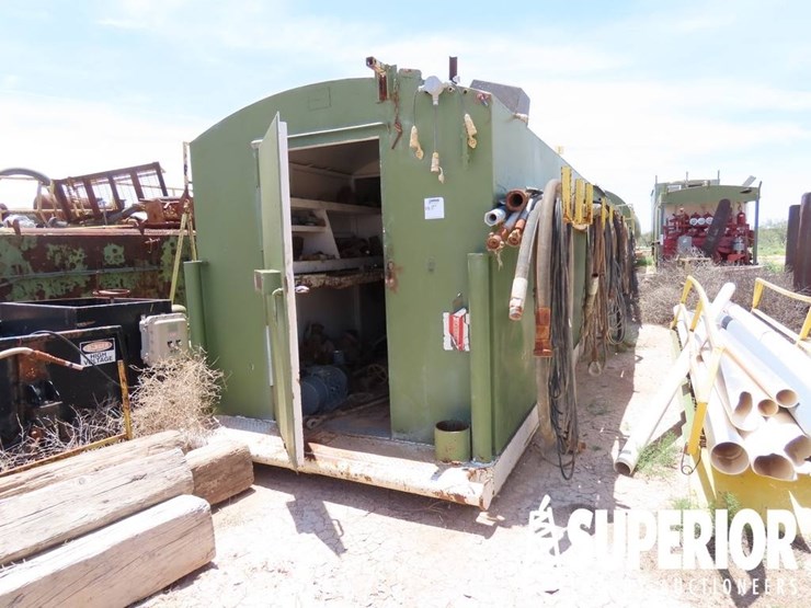 (r18-21)-8'w-x-45'l-parts/change-house,-w/-(2)-roo-image-1