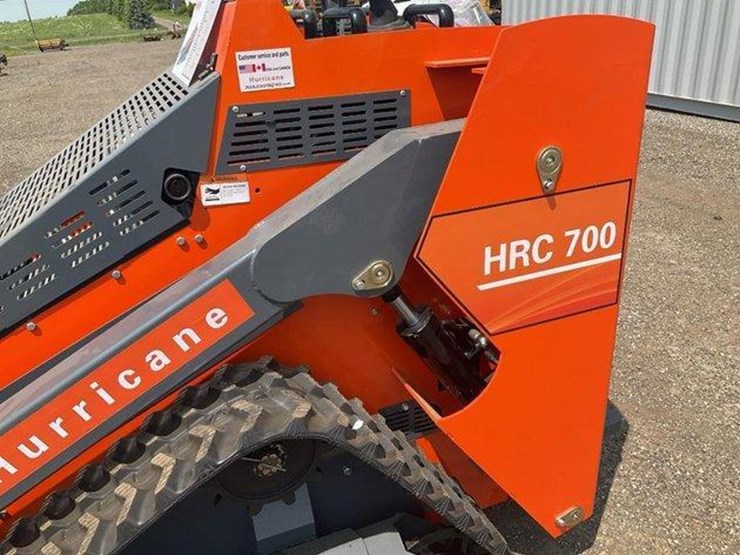 #1003-•-hurricane-hrc-700-mini-skid-steer-loader-image-13