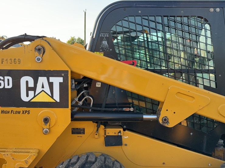caterpillar-246d-image-6
