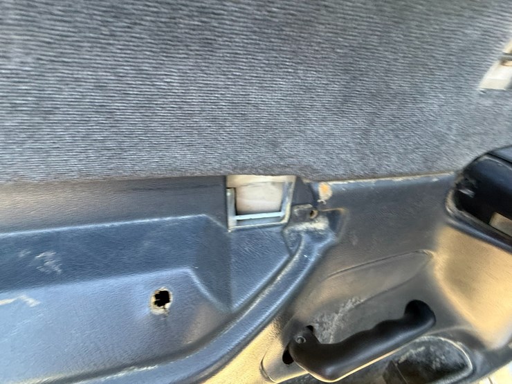 2002-chevrolet-1500-image-43
