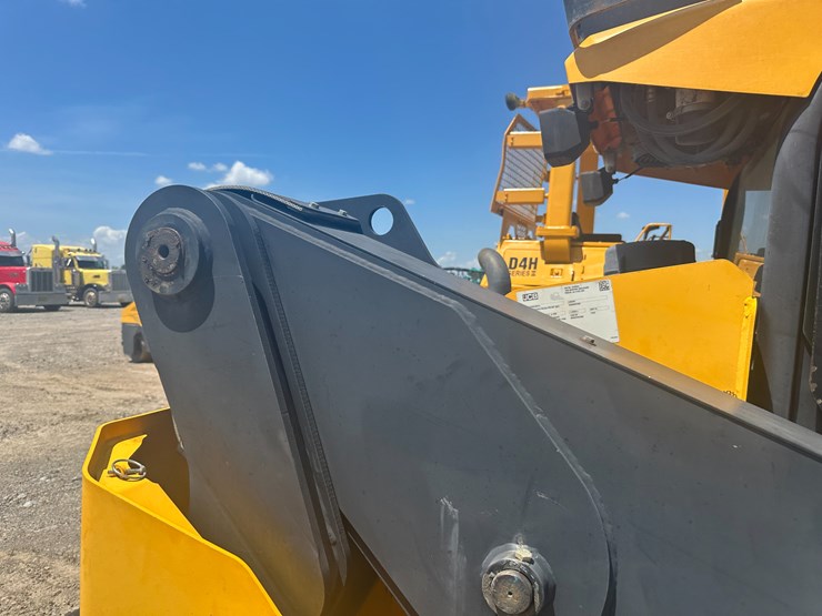 jcb-320t-image-32