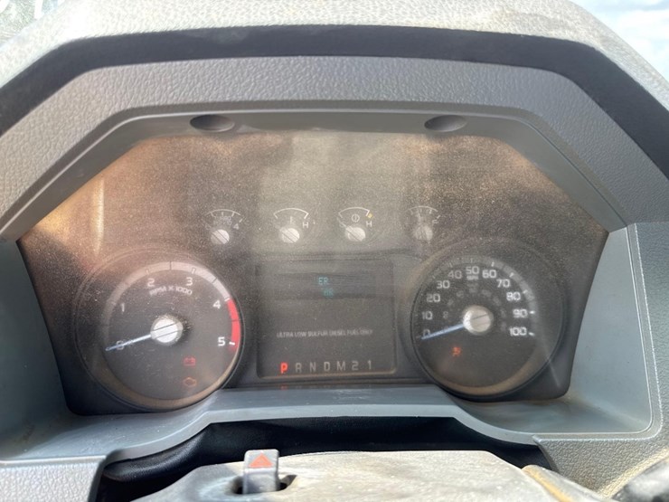 2016-ford-f350-xl-image-24