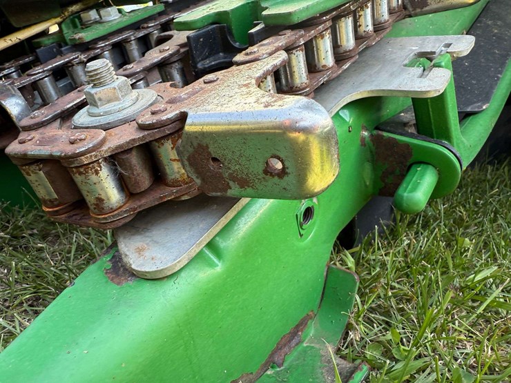 2021-john-deere-c12r-image-36