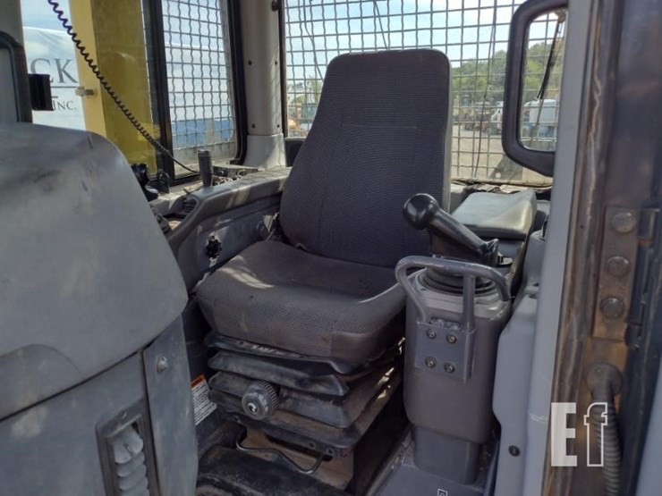 2004-komatsu-d65ex-15-image-15