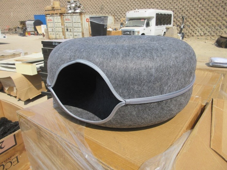 lot-of-approx-(14)-pet-tunnel/beds-image-5
