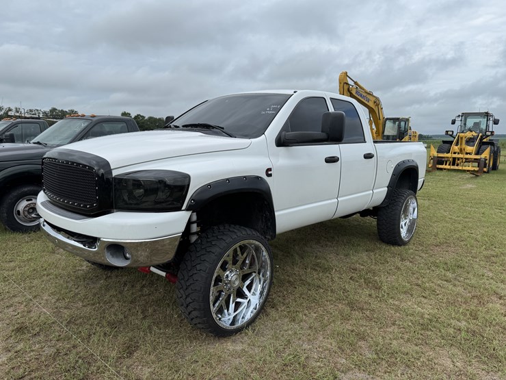 2008-dodge-ram-2500-image-2