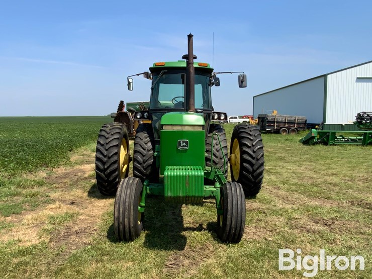 1983-john-deere-4450-image-2