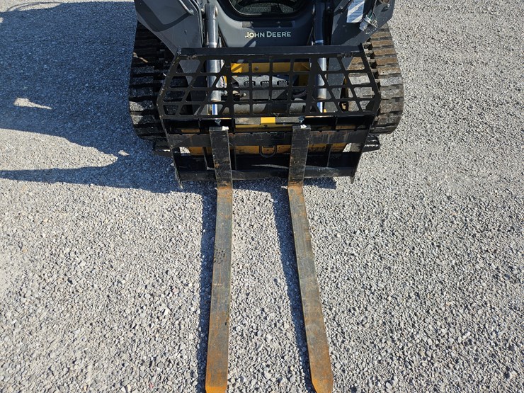 2022-deere-325g-image-3