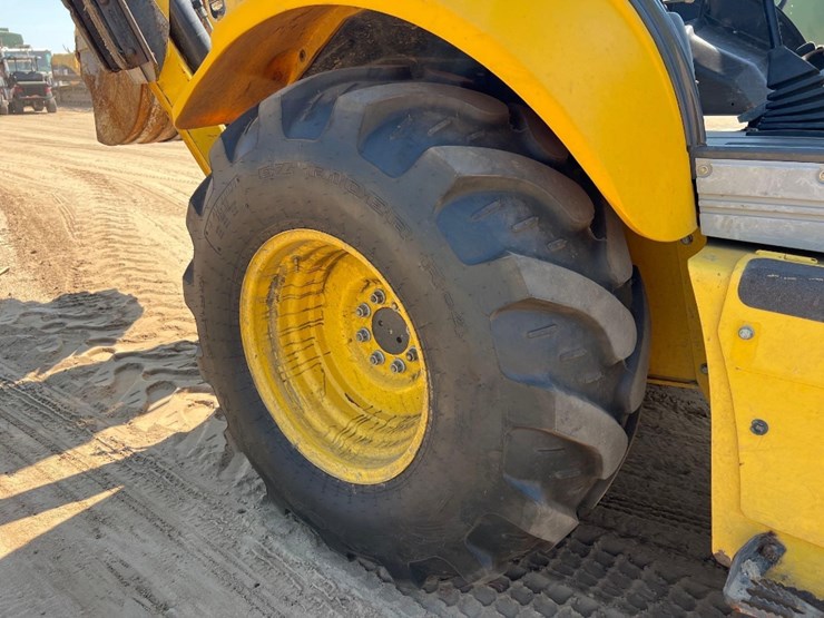 2008-new-holland-b95-image-31