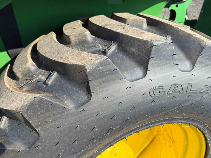 2020-john-deere-3032e-image-11