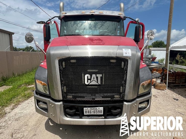 (x)-(16-1)-2013-cat-cc60s-t/a-truck-tractor-w/-pus-image-5