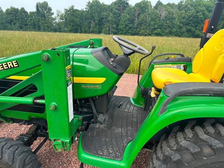 2002-john-deere-4210-image-13
