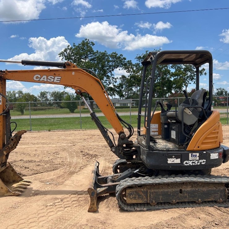 2020 CASE CX37C