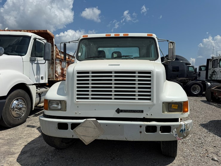 1998-international-4700-image-2