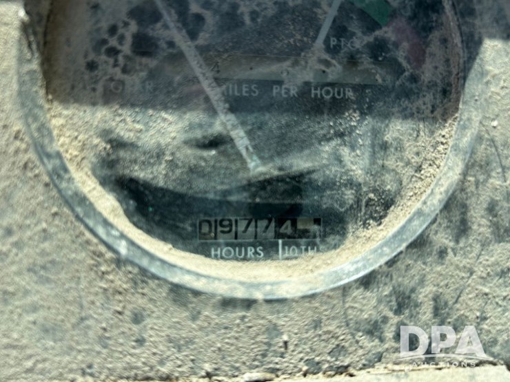 john-deere-3020-image-16
