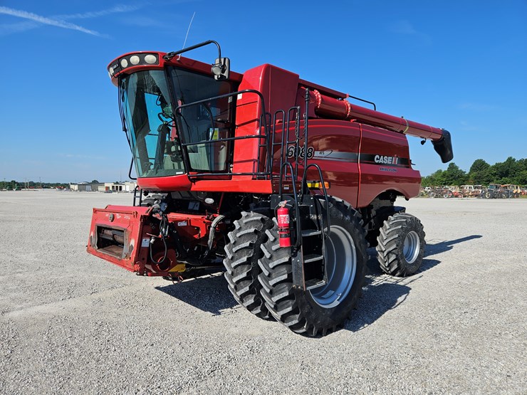 2009-case-ih-6088-image-1