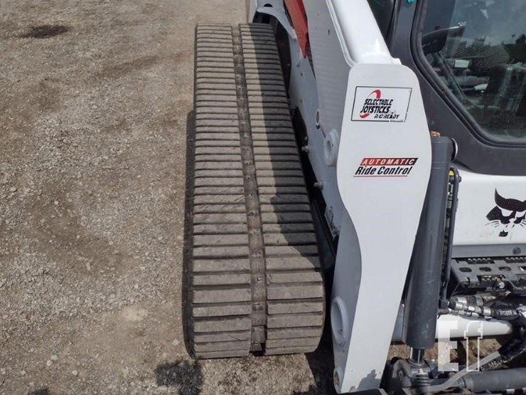 2023-bobcat-t770-image-36