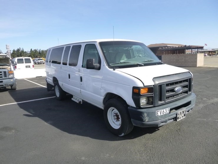 2008-ford-e350-image-4