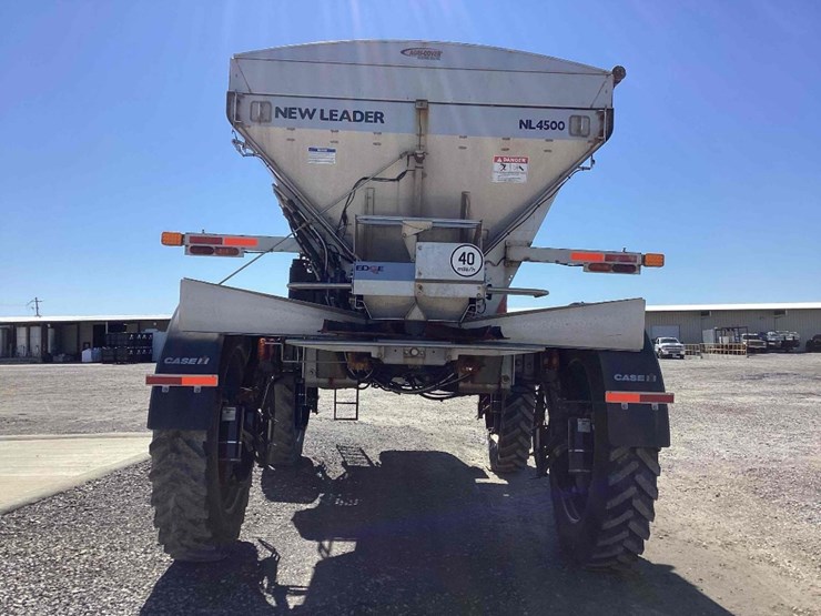 2021-case-trident-5550-spreader-image-7