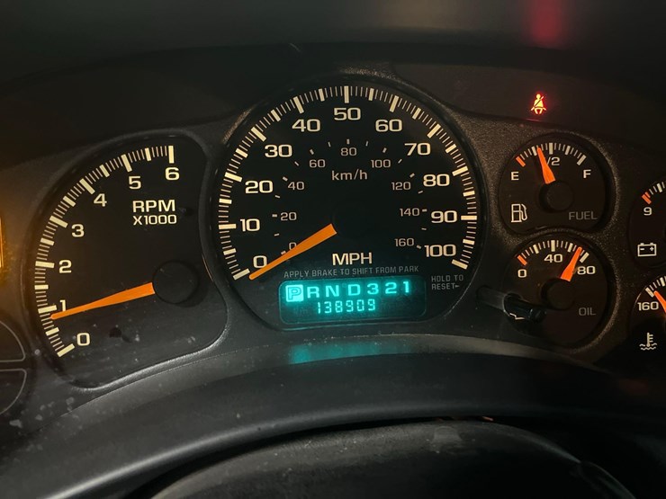 2000-chevrolet-1500-image-16