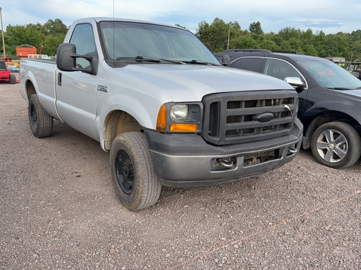 2006-ford-f250-image-3