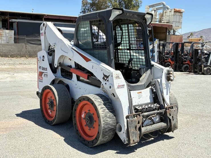 2022-bobcat-s770-image-2