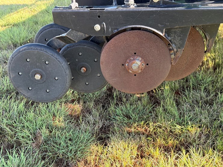 2014-great-plains-3s-5000-image-4